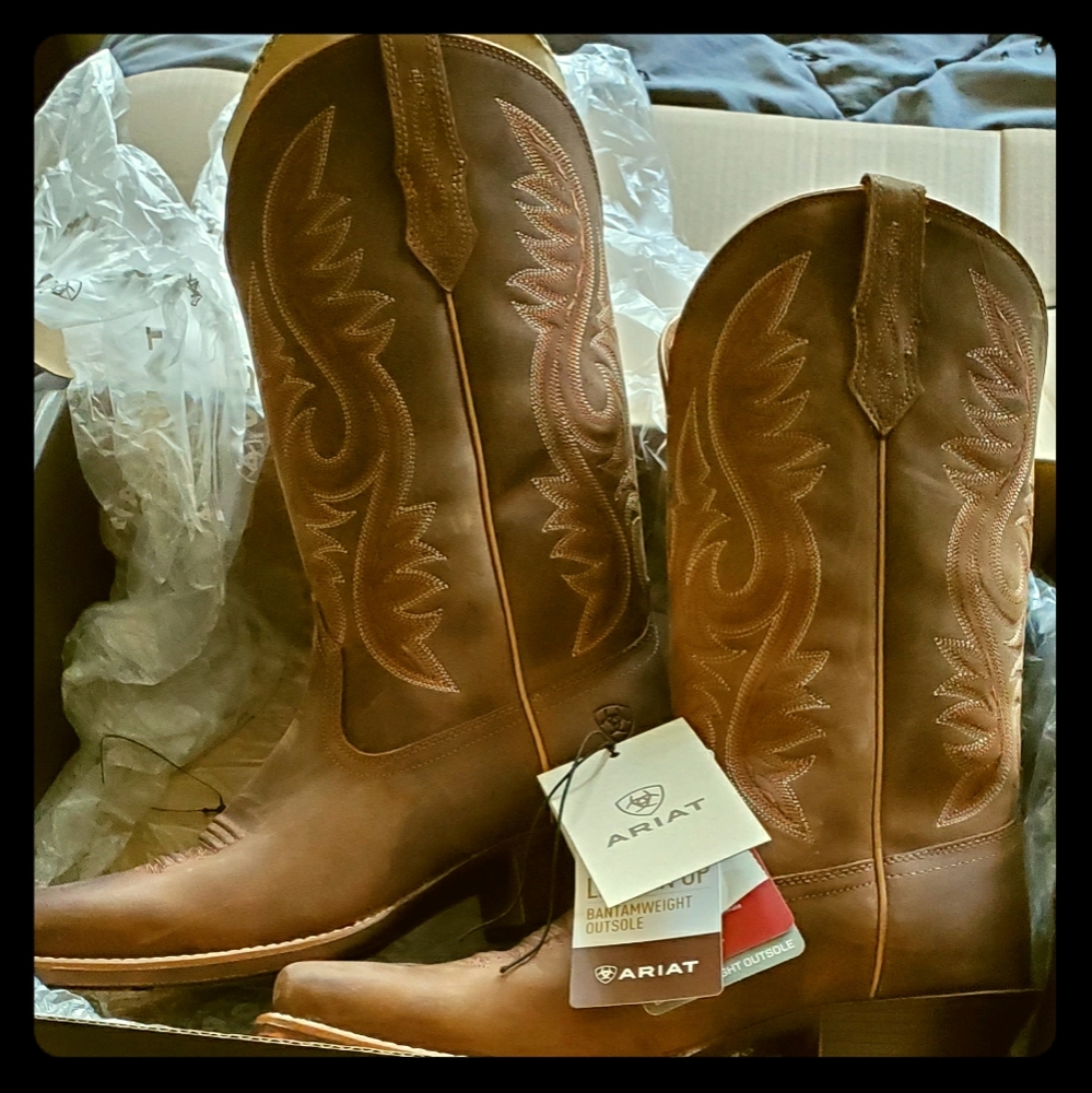 Ariat Sundown Cowgirl Boots